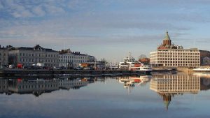 Vieraita ympäri maata
